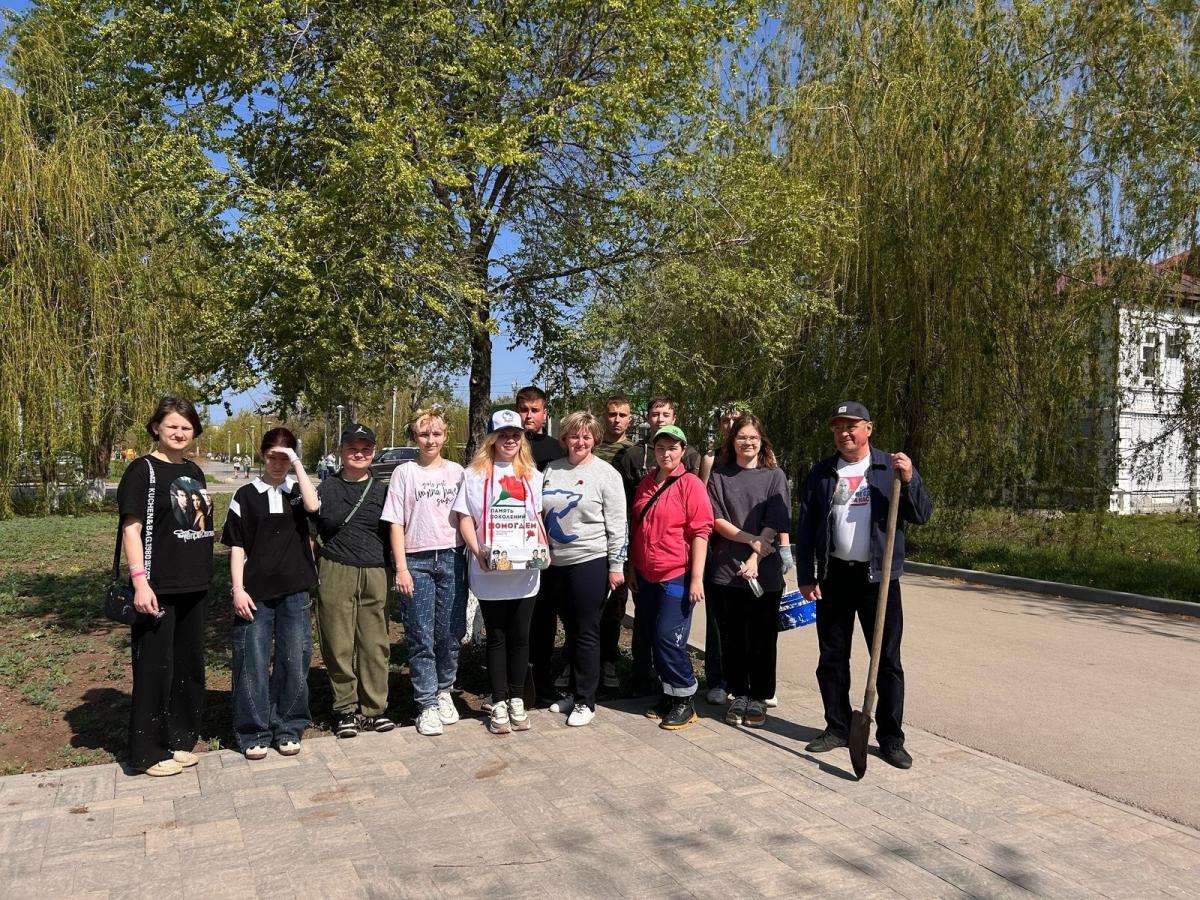 Общегородской субботник состоялся! Фото 3