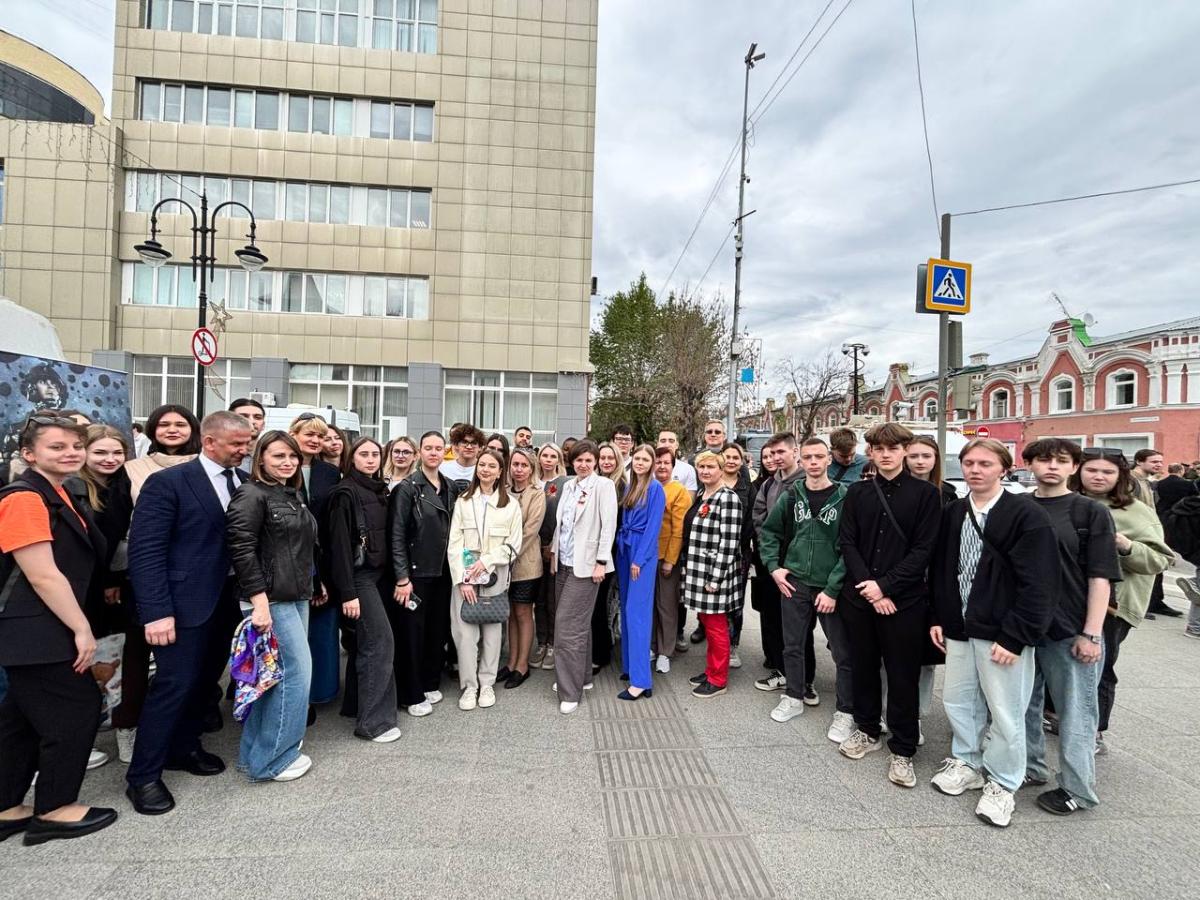 Участие студентов и преподавателей института агробизнеса в праздничном концерте в честь 80 – летия Победы в Великой отечественной войне Фото 2