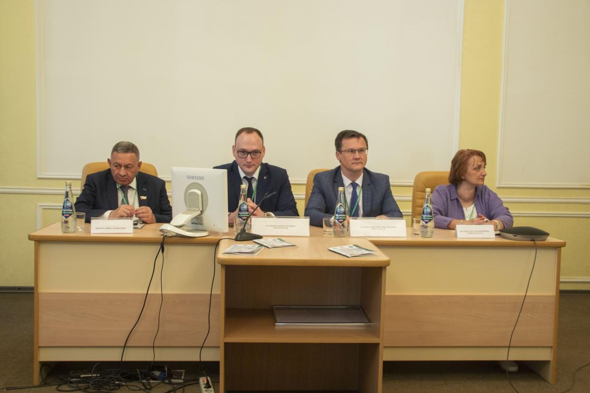 Ученые обсудили вопросы управления качеством на конференции Фото 4