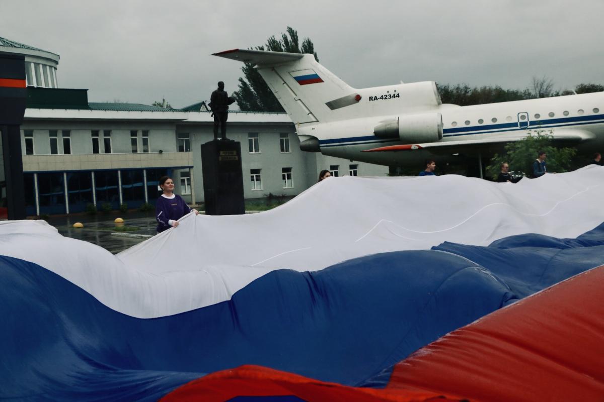 Вавиловцы почтили память героев Донбасса Фото 5