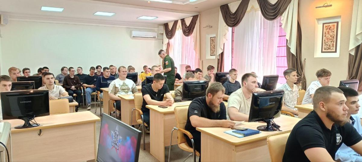 В институте инженерии и робототехники прошла встреча с представителями 12-го Главного управления Министерства обороны РФ и участниками СВО Фото 2 В институте инженерии и робототехники прошла встреча с представителями 12-го Главного управления Министерства обороны РФ и участниками СВО Фото 2