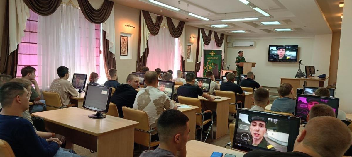 В институте инженерии и робототехники прошла встреча с представителями 12-го Главного управления Министерства обороны РФ и участниками СВО Фото 5 В институте инженерии и робототехники прошла встреча с представителями 12-го Главного управления Министерства обороны РФ и участниками СВО Фото 5