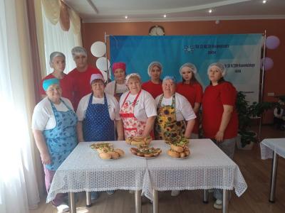 Команда студентов Краснокутского зооветеринарного в гостях у «Серебряных» волонтеров