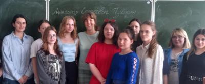 В день рождения великого русского поэта  А.С.Пушкина  со студентами на кафедре "Иностранные языки и культура речи" проведена викторина "Загадки гения"