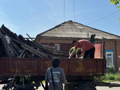 Студенты Марксовского филиала на помощь ветерану.