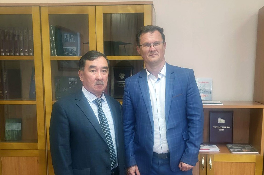 Вавиловский университет посетил представитель ЗКАТУ имени Жангир хана