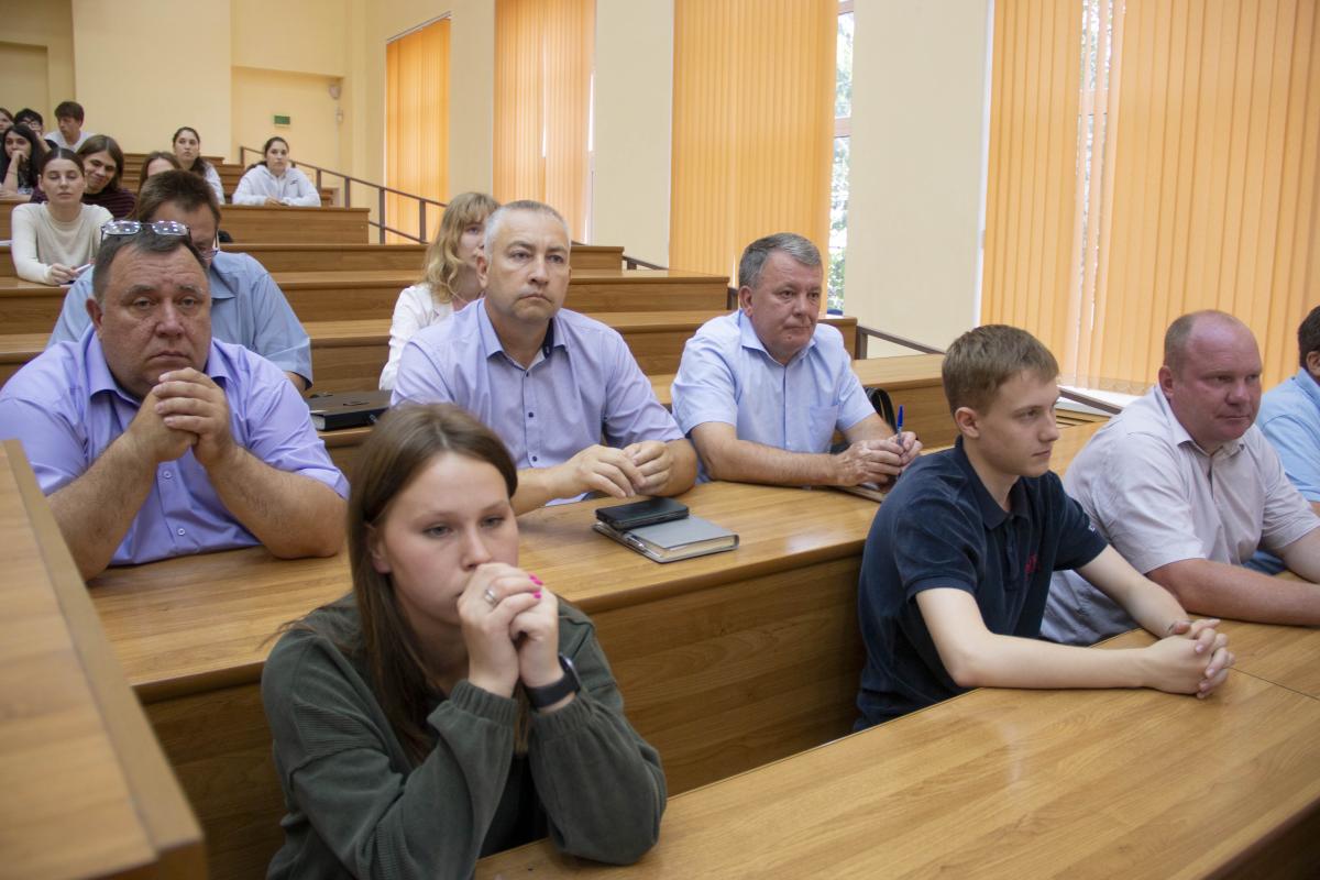 Выпускникам-ветеринарам рассказали о возможностях трудоустройства и мерах господдержки Фото 2