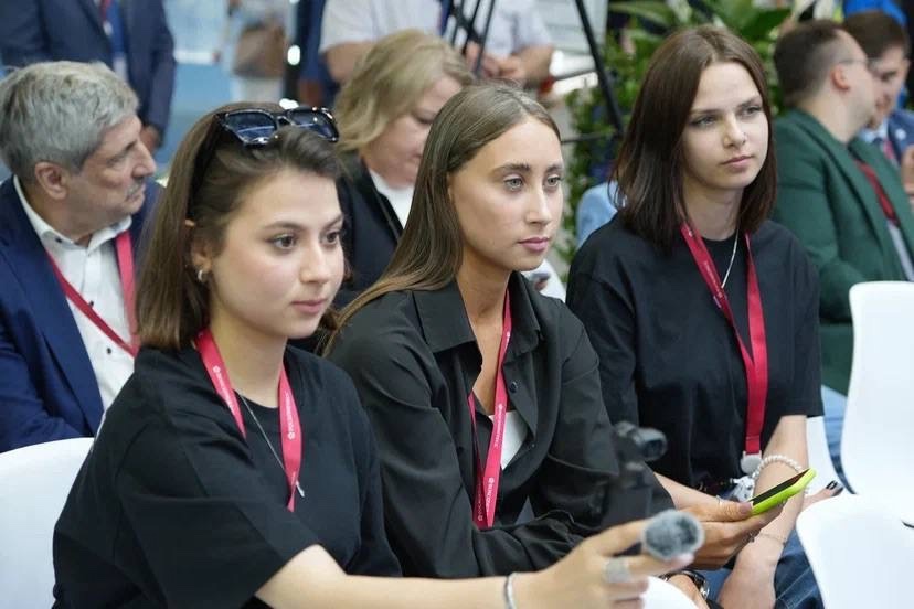 Студентка Вавиловского университета вошла в состав студенческого медиацентра Минобрнауки России Фото 3