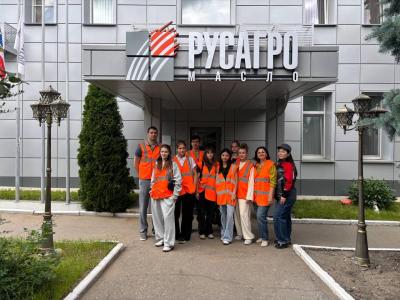 Студенты Вавиловского университета посетили ООО «Русагро-Саратов»
