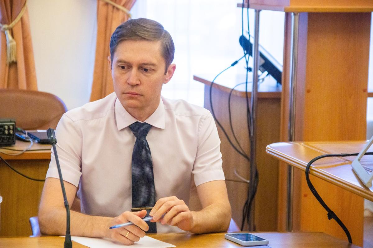 Проблему кадрового дефицита в городских службах благоустройства обсудили на совещании Фото 5