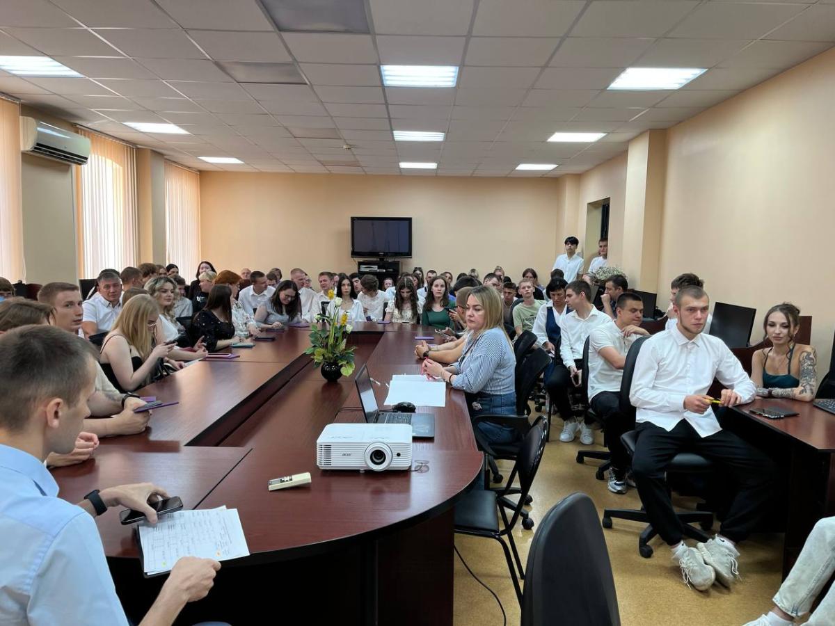 Встреча сотрудников кафедры "Техническое обеспечение АПК" с выпускниками Финансово-технологического колледжа Фото 1