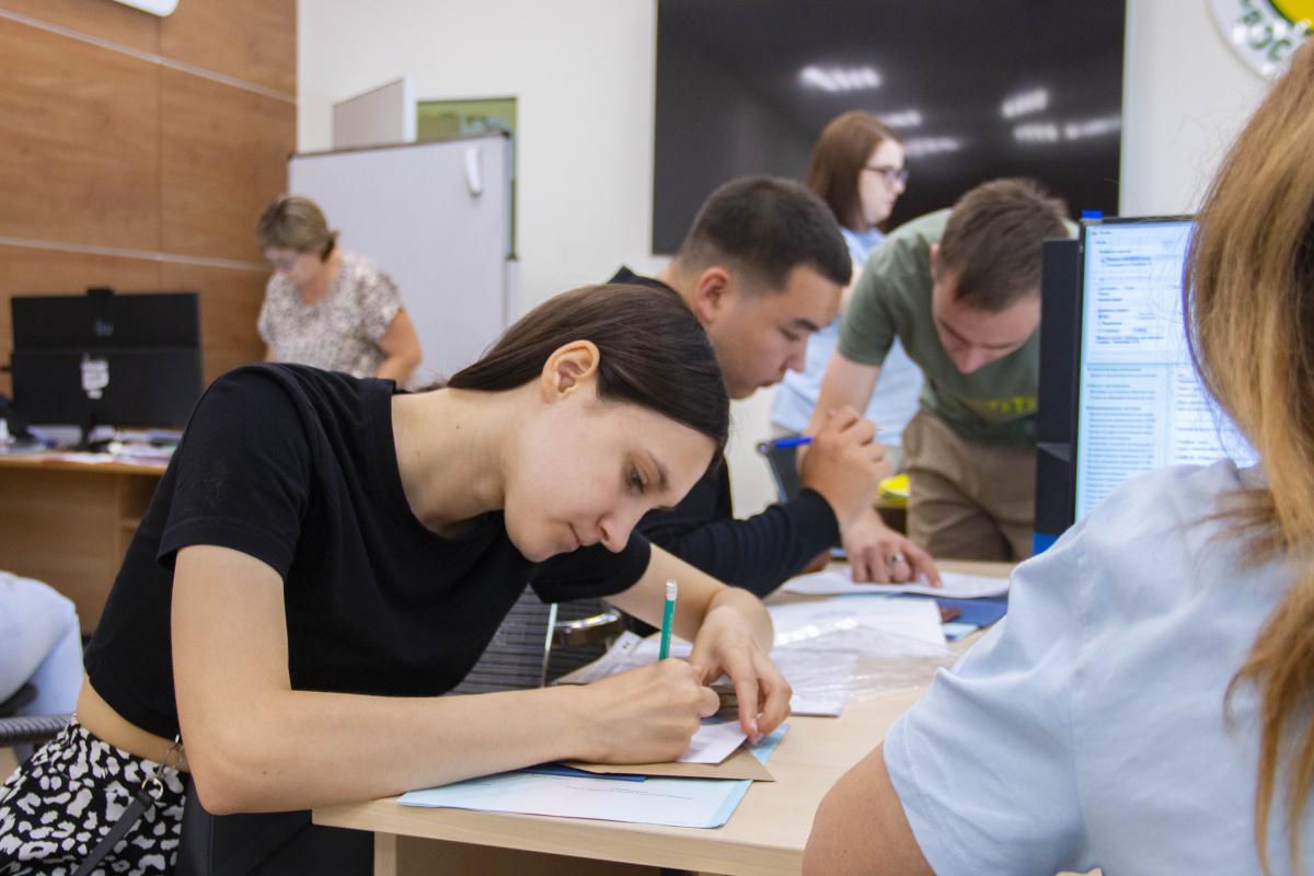 Абитуриенты подали свыше шести тысяч заявлений в вуз Фото 3