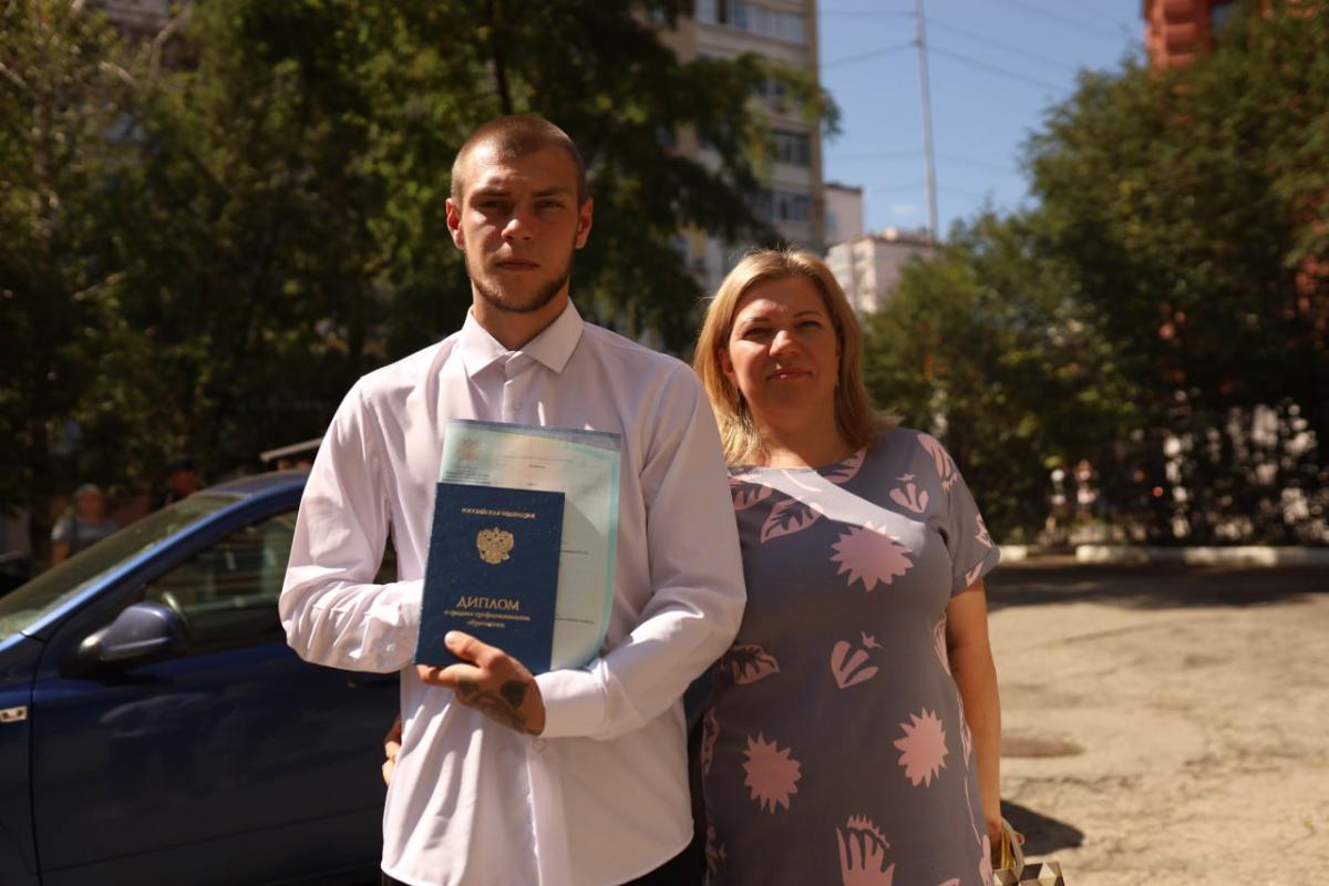 В колледже прошло торжественное вручение дипломов выпускникам 2025 года Фото 14