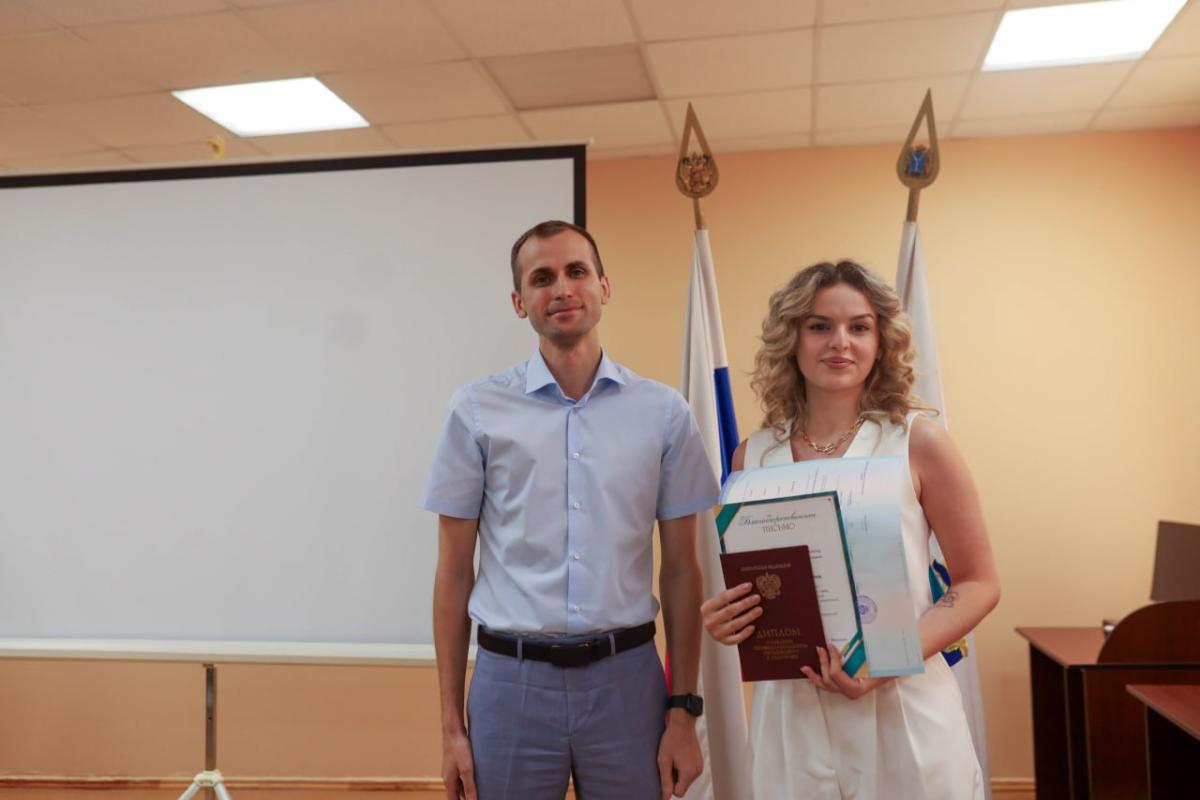 В колледже прошло торжественное вручение дипломов выпускникам 2025 года Фото 21