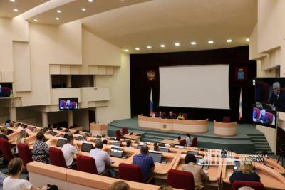 Представители вуза приняли участие в заседании Саратовской областной думы