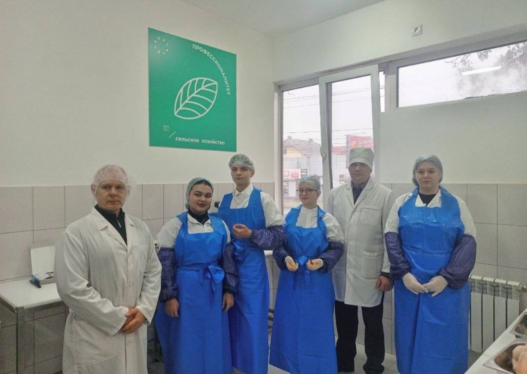 Популяризация специальности 19.02.12 Технология продуктов питания животного происхождения, направленность «Производство продуктов питания из мясного сырья» Фото 1 Популяризация специальности 19.02.12 Технология продуктов питания животного происхождения, направленность «Производство продуктов питания из мясного сырья» Фото 1