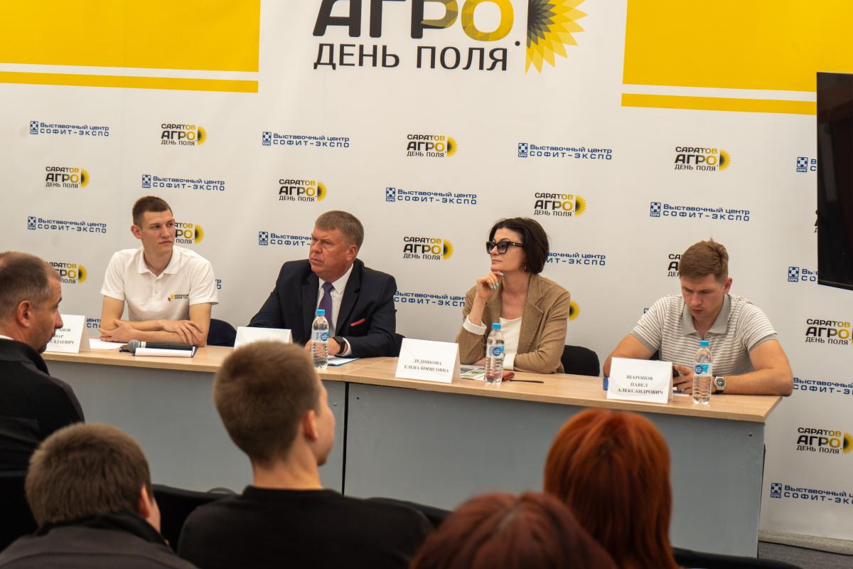«Саратов-Агро. День Поля. 2025»: Вавиловский университет представил разработки ученых Фото 19