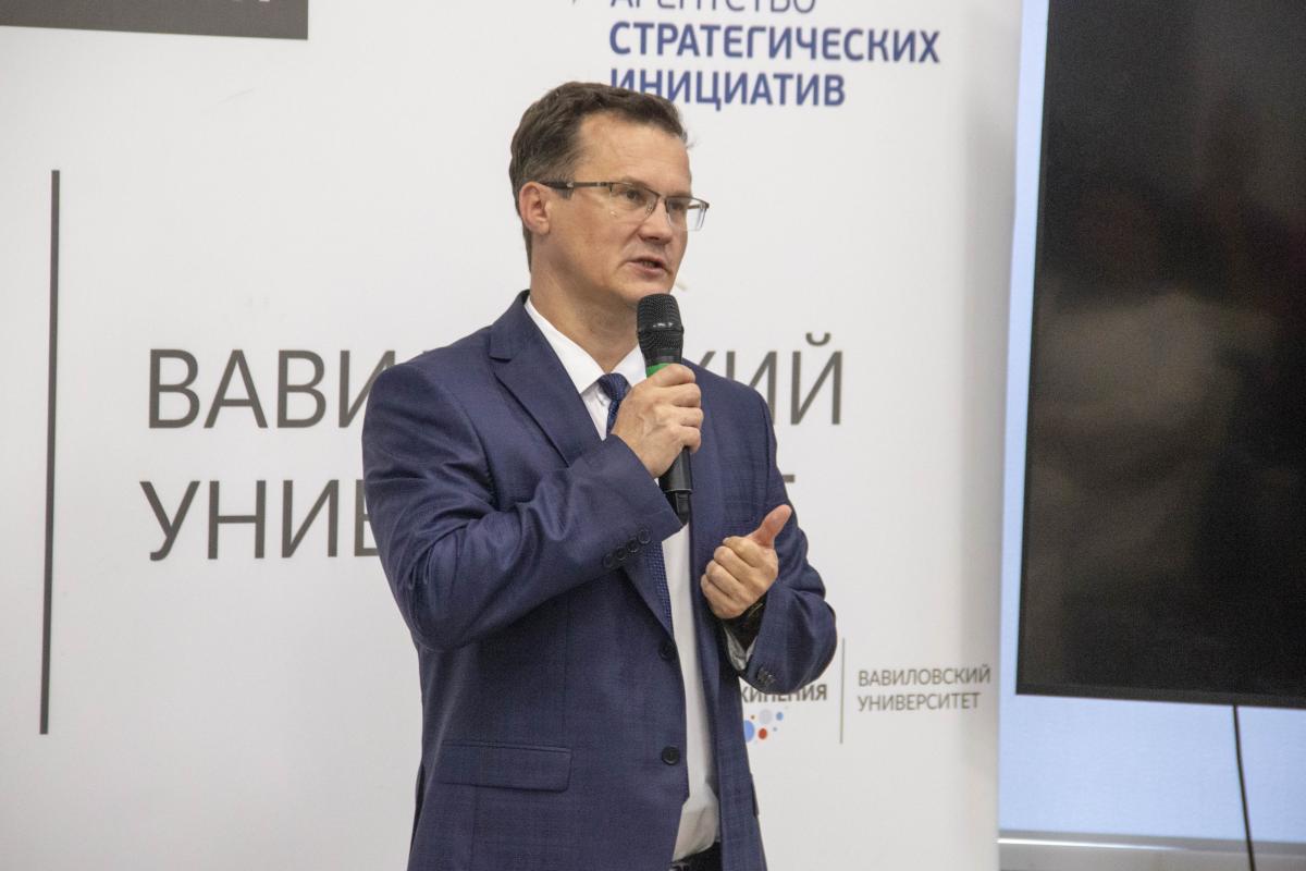 Выпускникам вручены дипломы и свидетельства об окончании аспирантуры Фото 2