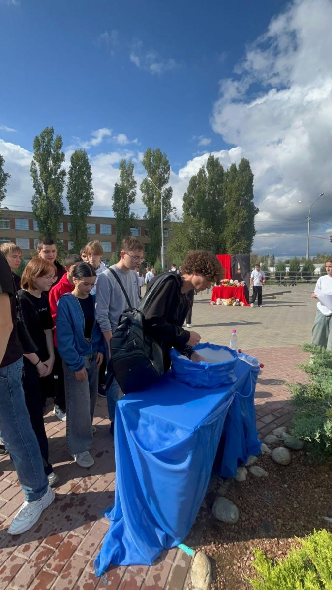Студенты Марксовского филиала Вавиловского университета почтили память жертв трагедии в Беслане Фото 1