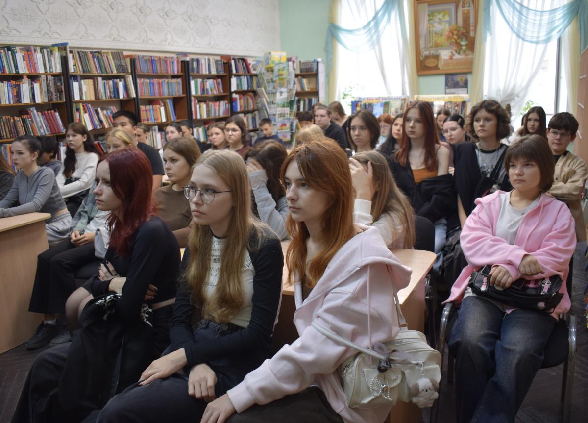 Посещение Областной библиотеки для детей и юношества им. А.С. Пушкина Фото 7