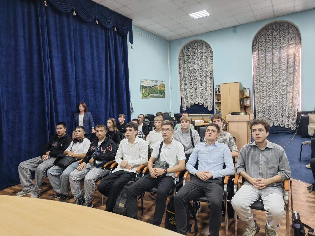 Клубом «Я горжусь» организовано мероприятие «Недаром помнит вся Россия…» Фото 2