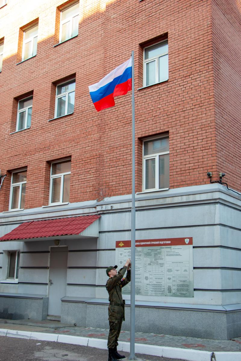 Состоялось торжественное построение студентов первого набора военного учебного центра Фото 4