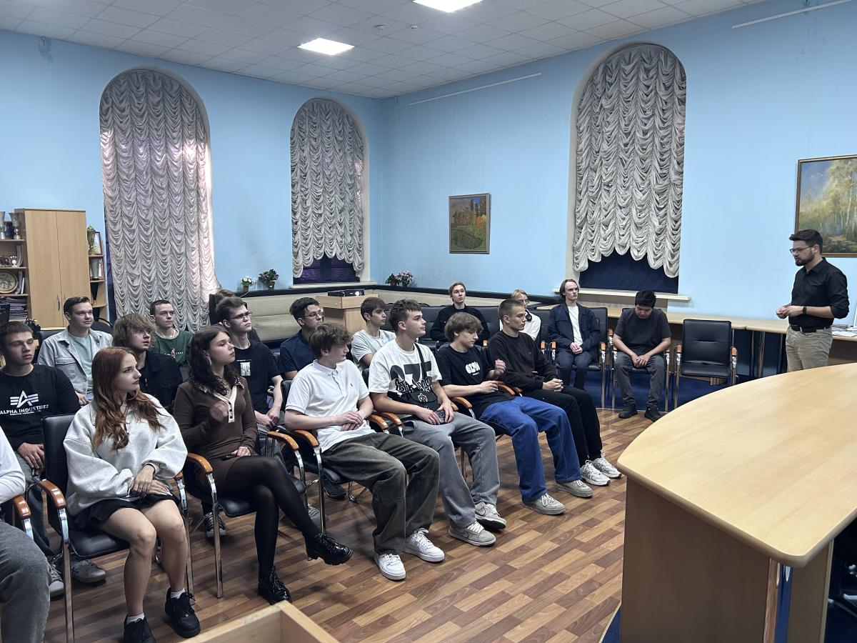 В музее начал работать видеолекторий в рамках курса «Основы российской государственности» Фото 2