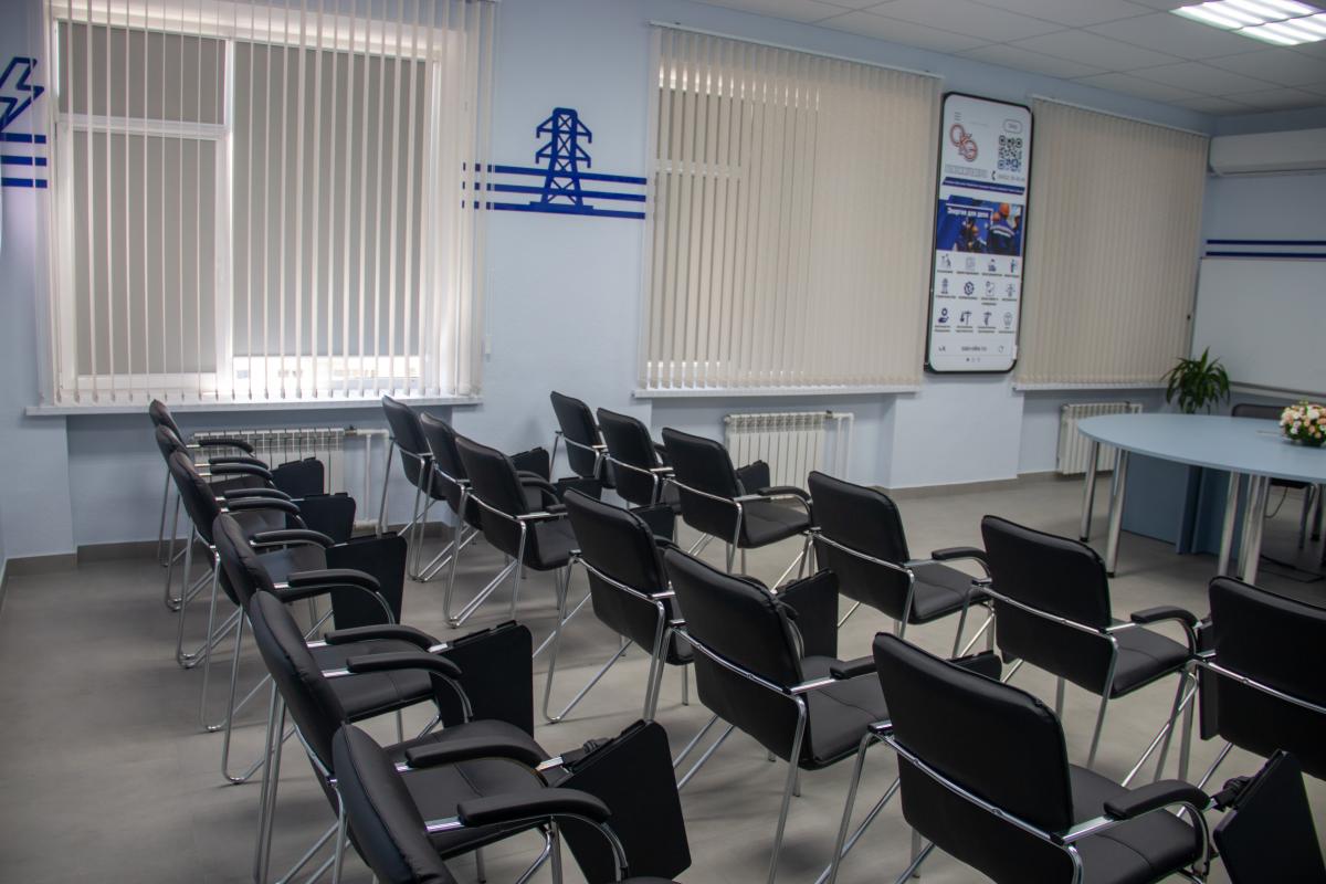 В вузе открыта лаборатория проектирования электротехнических систем «Облкоммунэнерго» Фото 12