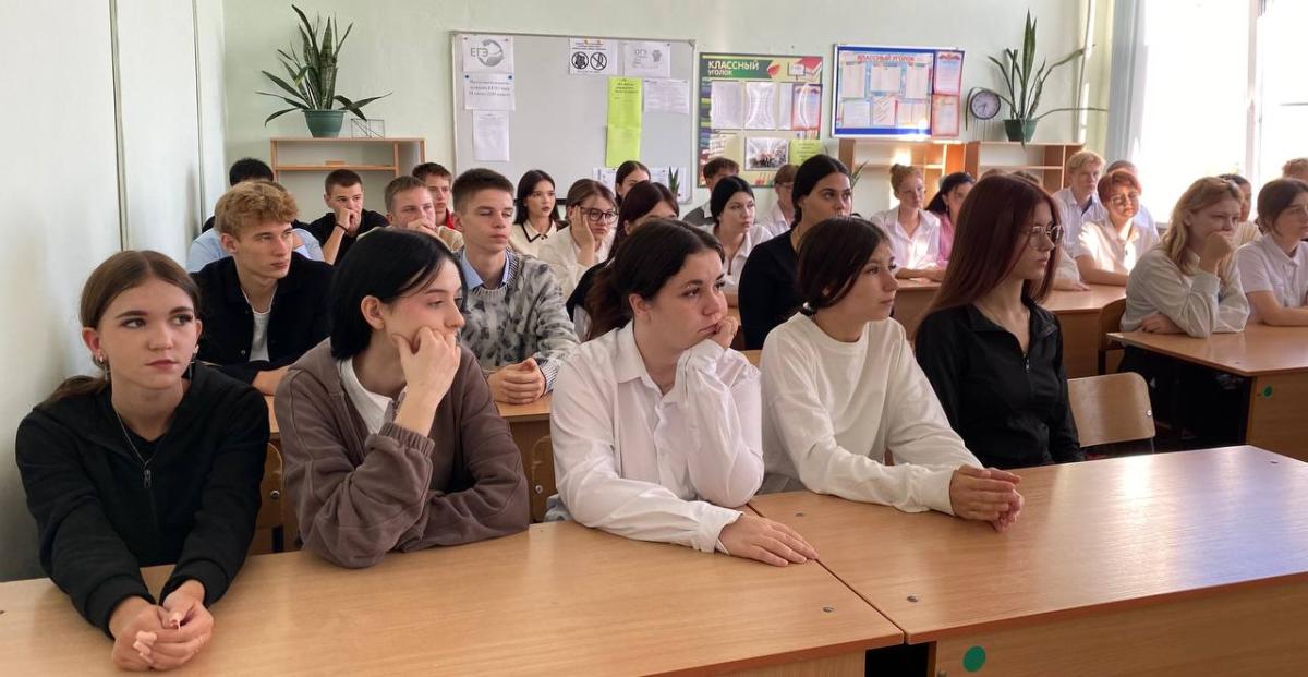 Саратовские школьники узнали о преимуществах поступления в Вавиловский университет Фото 10