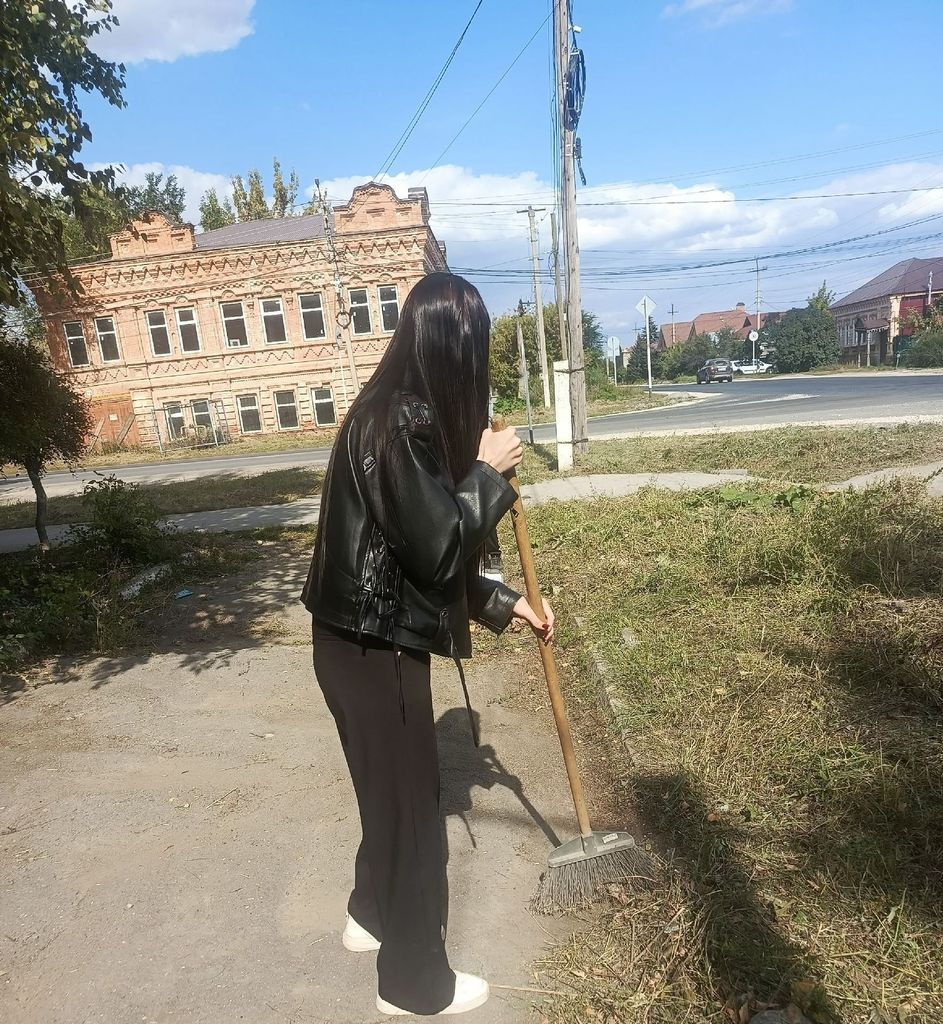 Субботник в Пугачевском филиале Фото 4