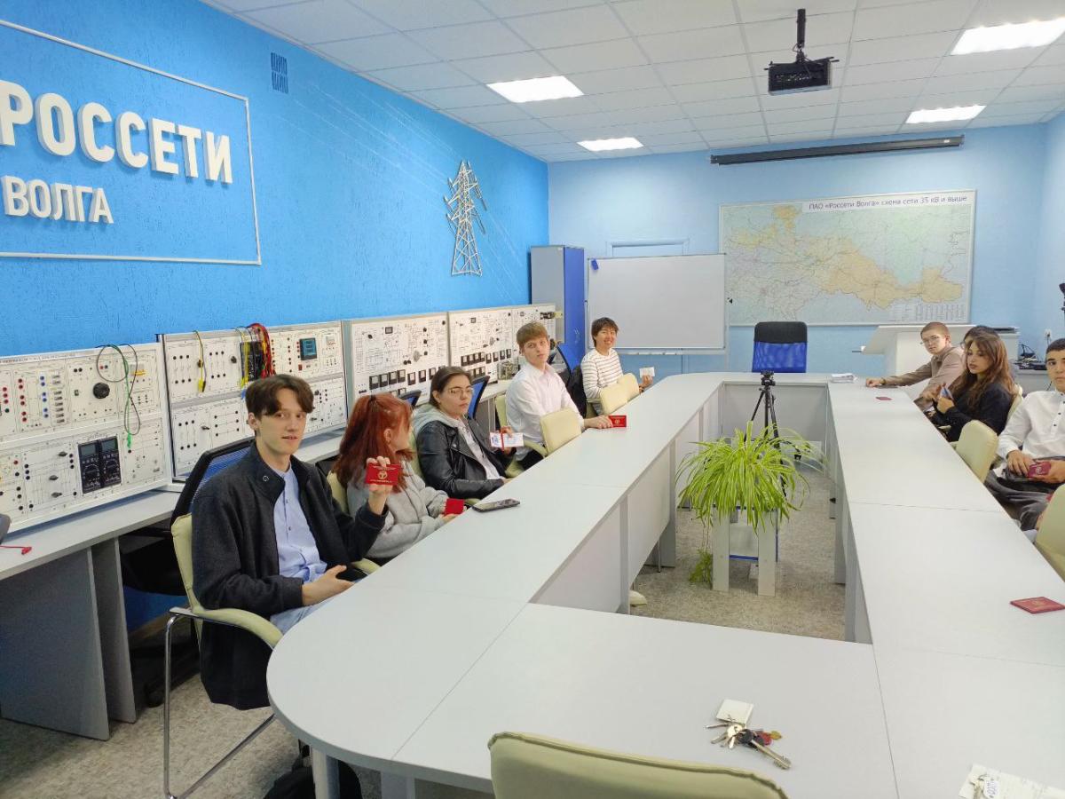 Студентам группы Б-ТТ-101 «Т Плюс»  вручили студенческие билеты Фото 3