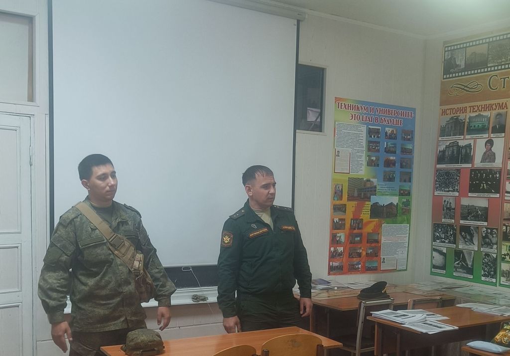 Встреча представителей военной части  с обучающимися Пугачевского филиала