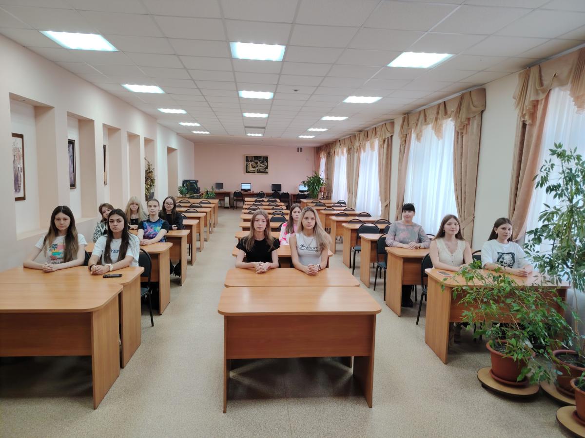 Знакомство с библиотечным фондом учебного корпуса №2 и регистрация в ЭБС