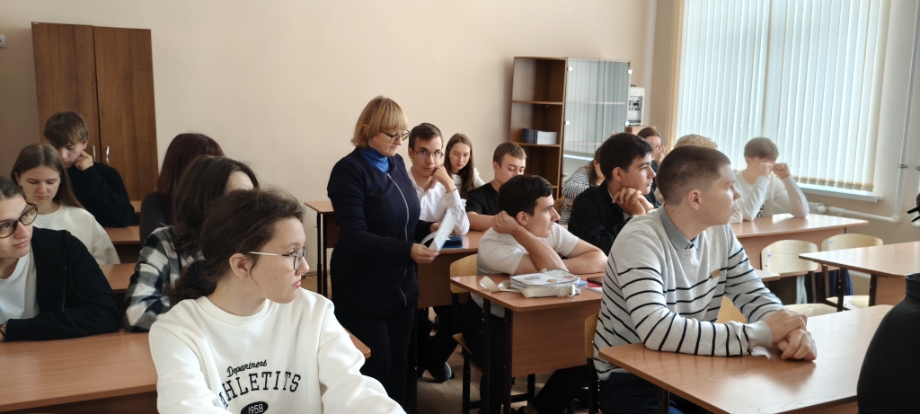 Профориентационная работа кафедры «Гидромелиорация, природообустройство и строительство в АПК» с учащимися МАОУ «СОШ №18 УИП им. О.П. Табакова» г. Саратова Фото 3