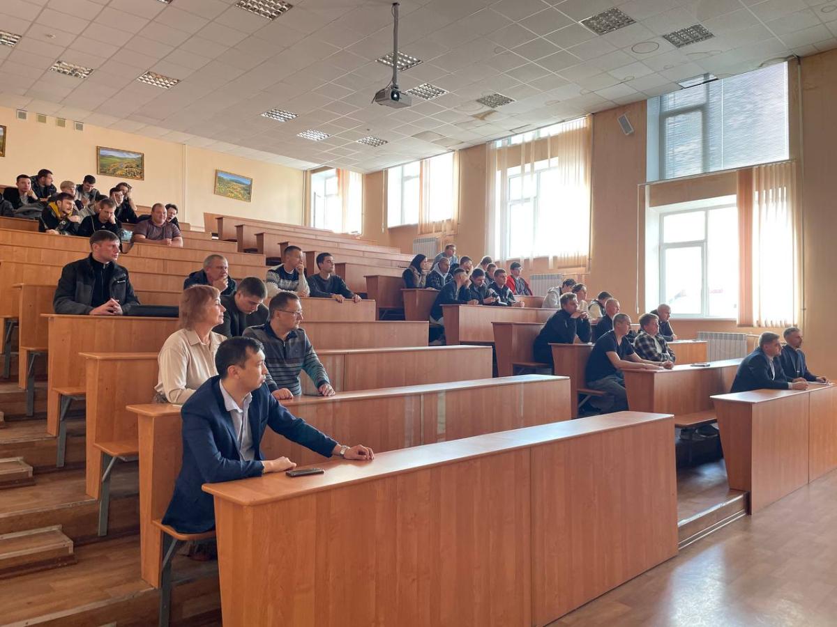 ПАО «Россети Волга» определило перспективные темы для выпускных квалификационных работ  студентов кафедры Фото 4