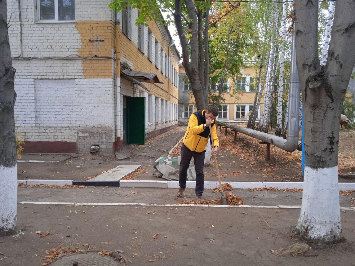 Институт ветеринарной медицины и фармации принял участие в общегородском субботнике Фото 3