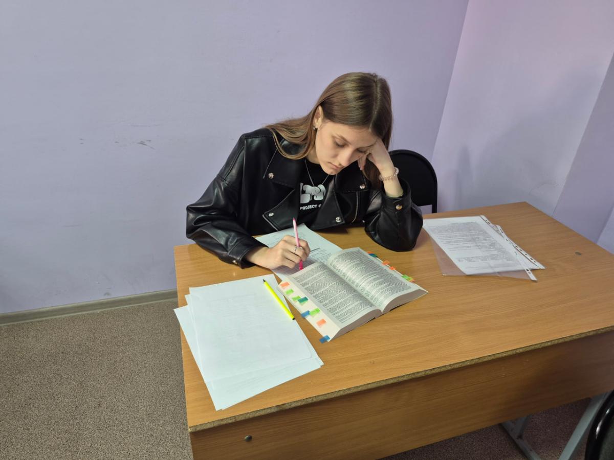 Практическое занятие по налоговому учету: студенты колледжа осваивают учетную политику Фото 2