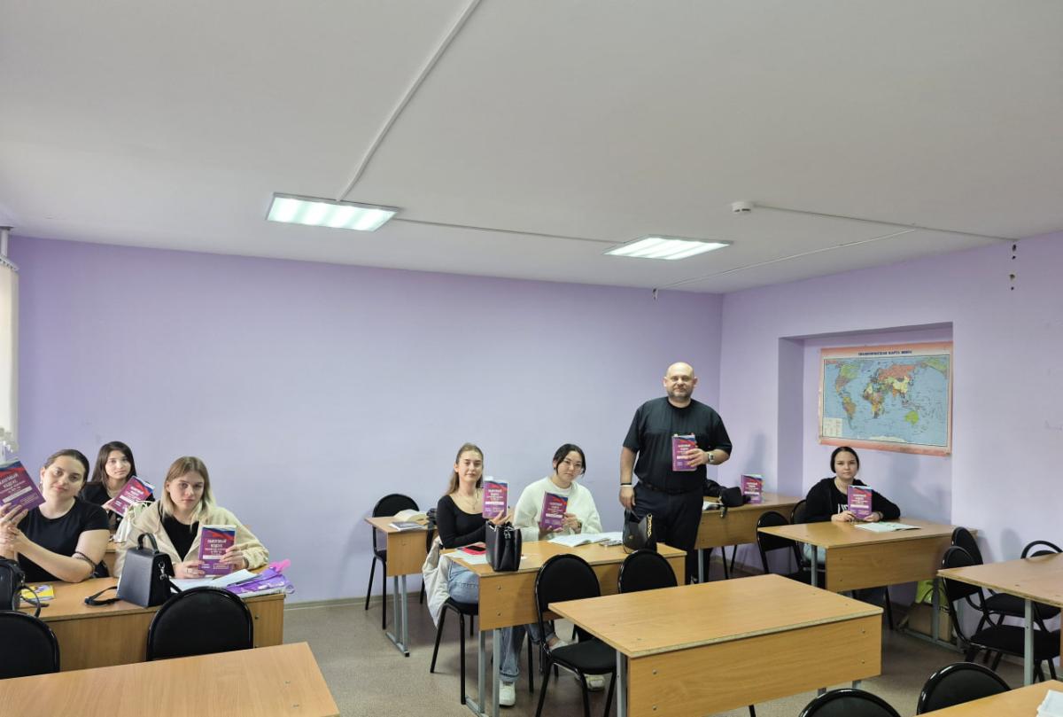 Практическое занятие по налоговому учету: студенты колледжа осваивают учетную политику Фото 6