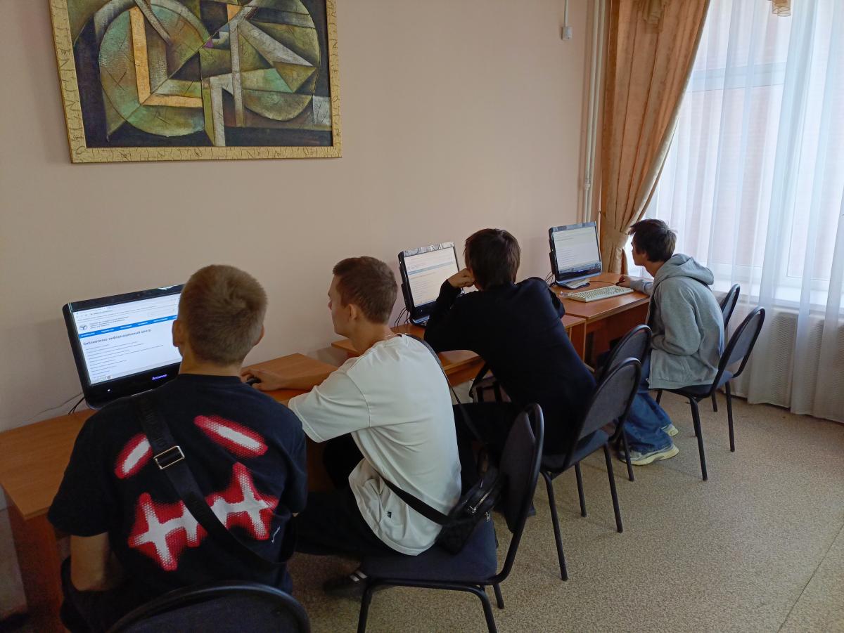 Студенты группы Б-ТТ-101 «Т Плюс» зарегистрировались  в электронно-библиотечных системах ВУЗа Фото 4
