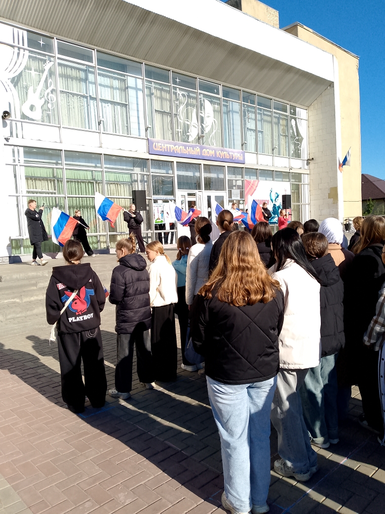 Торжественное мероприятие, посвящённое третьей годовщине Дня воссоединенияДонецкой Народной Республики, Луганской Народной Республики, Херсонской и Запорожской областей с Российской Федерацией! Фото 2