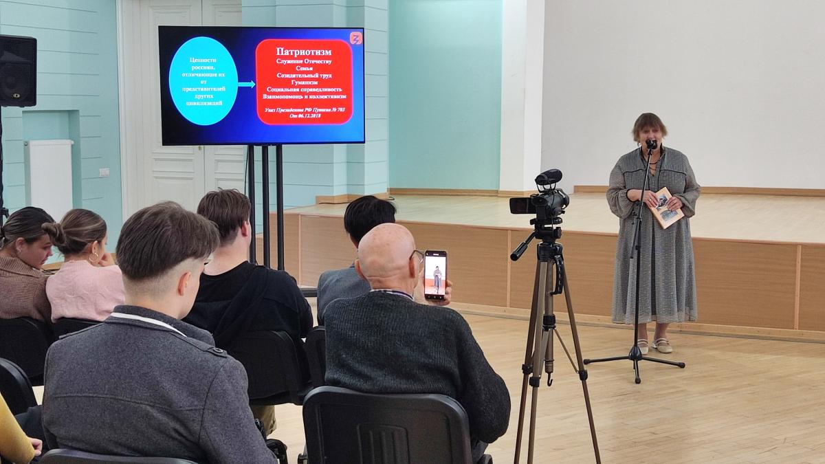 Студенты института биотехнологии – участники Всероссийской акции, посвященной Дню воссоединения Донбасса и Новороссии Фото 3 Студенты института биотехнологии – участники Всероссийской акции, посвященной Дню воссоединения Донбасса и Новороссии Фото 3