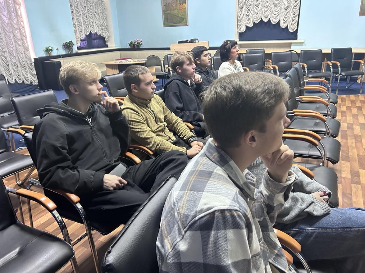 Кураторский час «Административная и уголовная ответственность среди несовершеннолетних» Фото 1