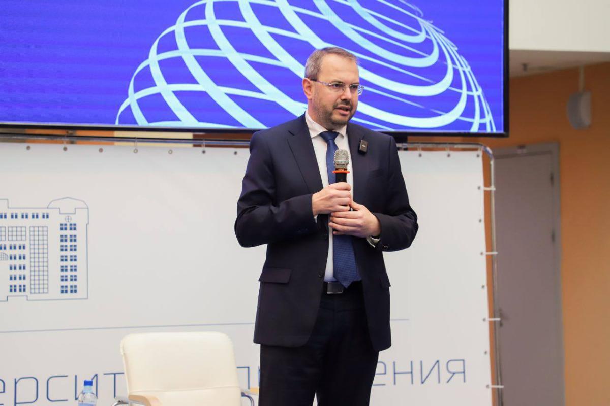 Представители вуза - участники первой программы для руководителей международных служб вузов Фото 3