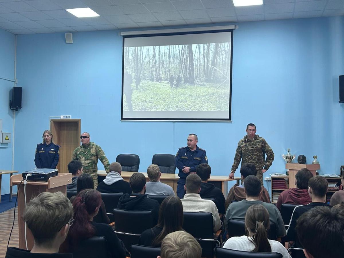 Встреча с военно-патриотическим клубом «Витязь» Фото 6