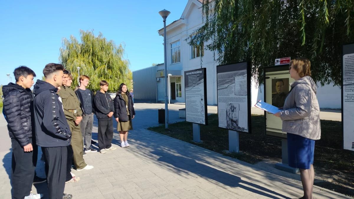 Студенты в квест-игре "Великие годы Победы". Фото 3
