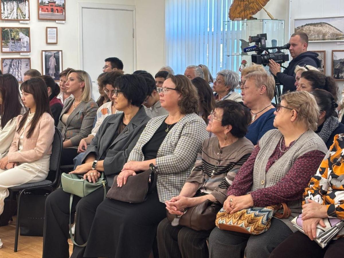 Представитель Вавиловского университета приняла участие в открытии фотовыставки «Планета Земля. Китай» Фото 5