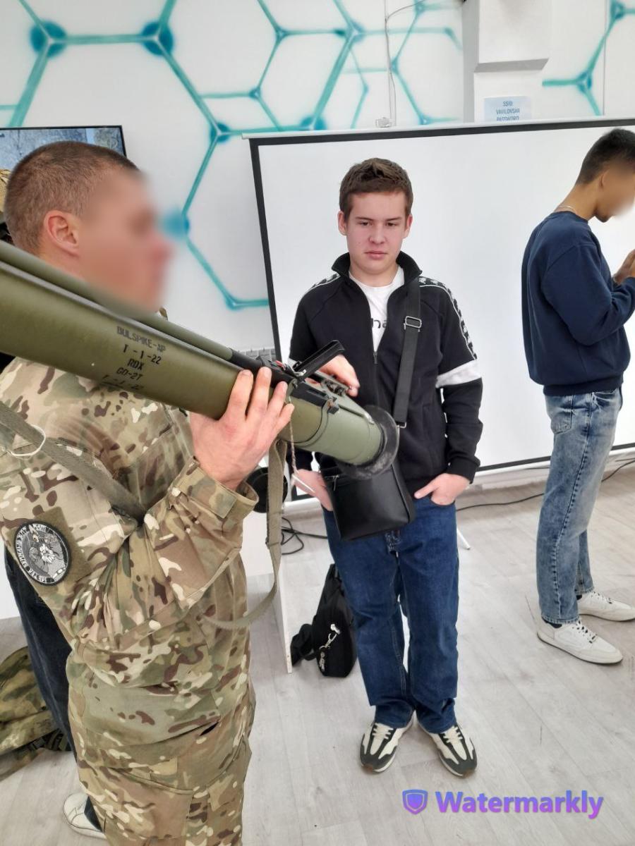 Студентам рассказали о контрактной службе в Вооружённых Силах РФ Фото 4