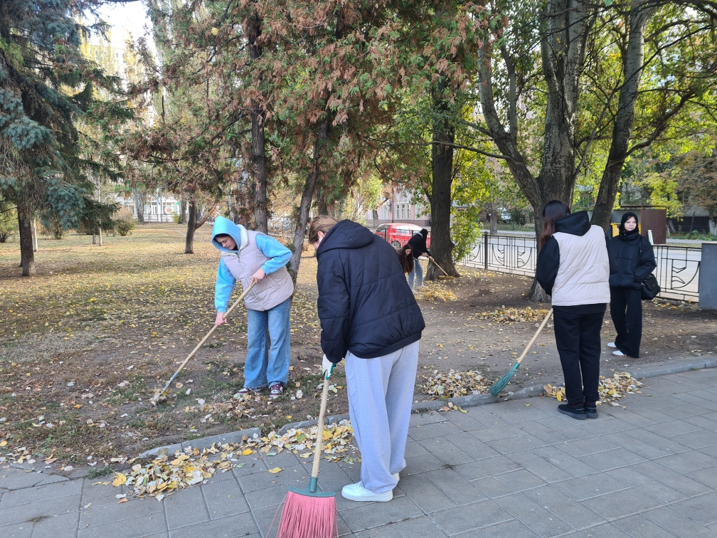 Участие в субботнике Фото 1