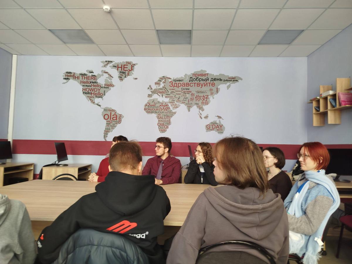 Мероприятие в Центре межкультурной коммуникации "Диалог", посвященное Дню переводчика Фото 1