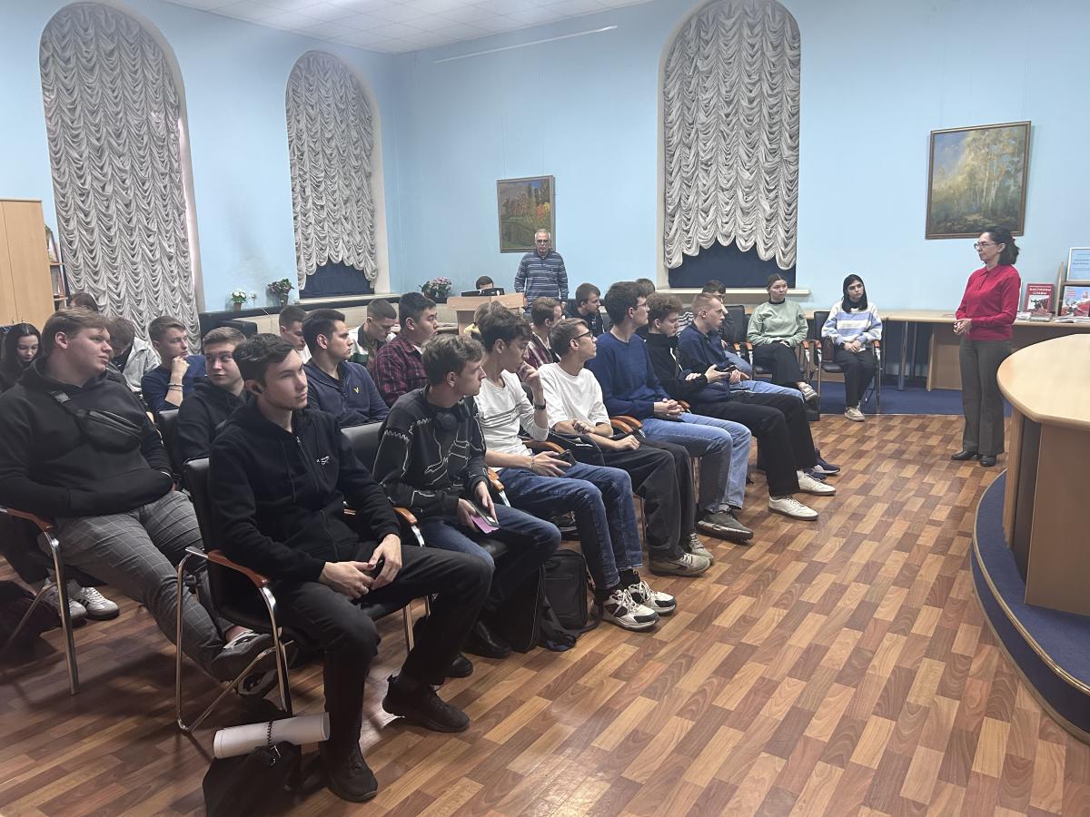 Вавиловцы встретились с главредом сетевого издания «Книга Памяти Саратовской области» Фото 3